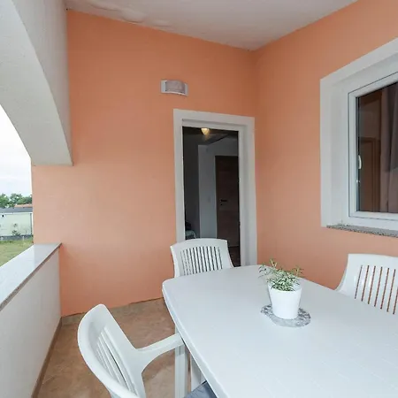 By The Sea - 18563 Apartman Vir