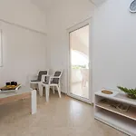 By The Sea - 18563 Apartment