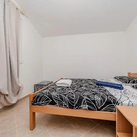By The Sea - 18563 Apartment *