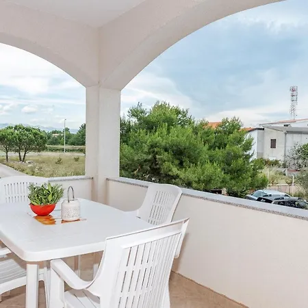 By The Sea - 18563 Apartament