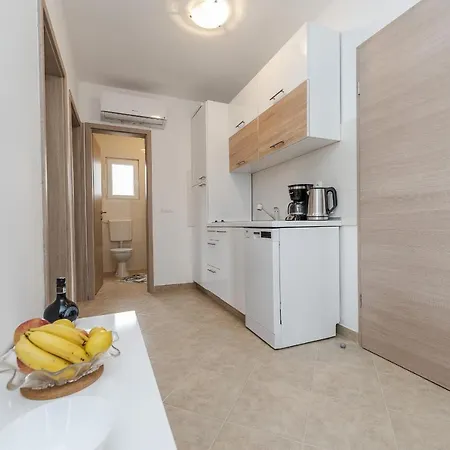By The Sea - 18563 Apartment