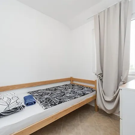 By The Sea - 18563 Apartment *